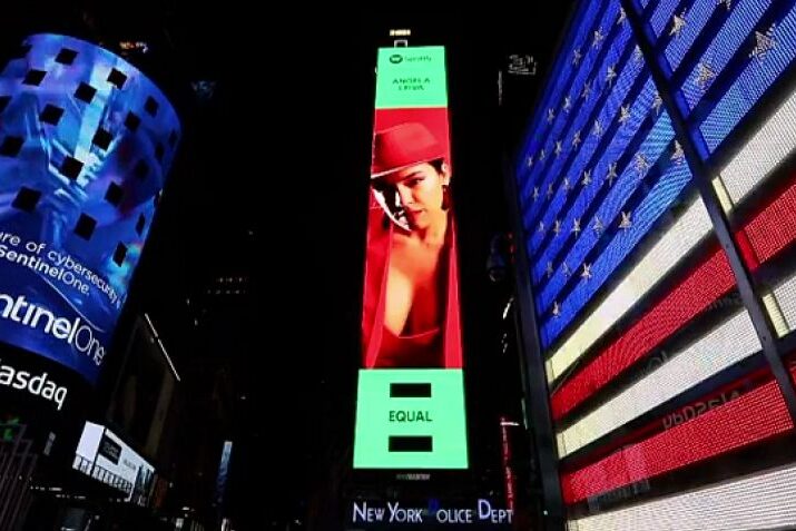 Una tandilense en la enorme cartelera de Times Square